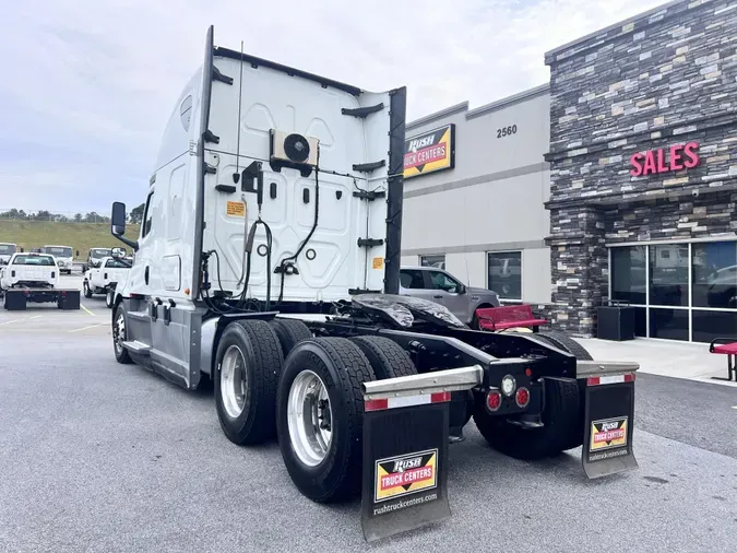 2020 Freightliner Cascadia