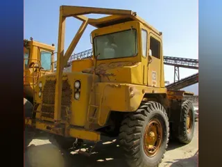 CAT 768/769Bwith Belly Dump Trailers & End Dump Boxes