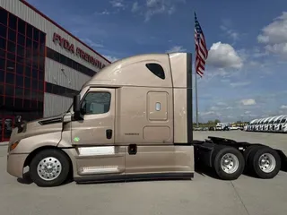 2022 Freightliner Cascadia&reg;