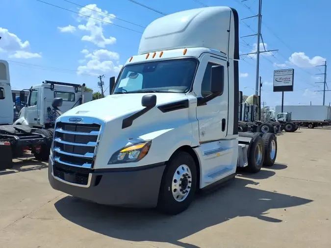 2022 FREIGHTLINER/MERCEDES NEW CASCADIA PX126643e5643c312e3cdaa07e2010405eaf41a
