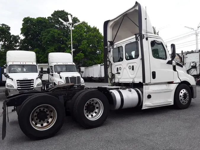 2020 FREIGHTLINER/MERCEDES NEW CASCADIA PX12664