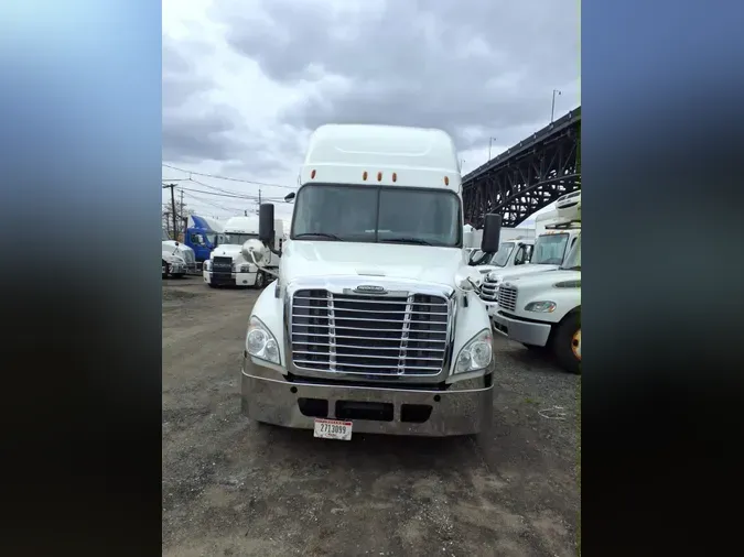 2018 FREIGHTLINER/MERCEDES CASCADIA 1253e5854f15f50adb61dece5badea73da0