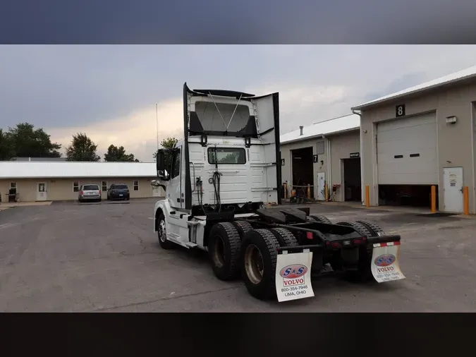 2018 Volvo VNL300