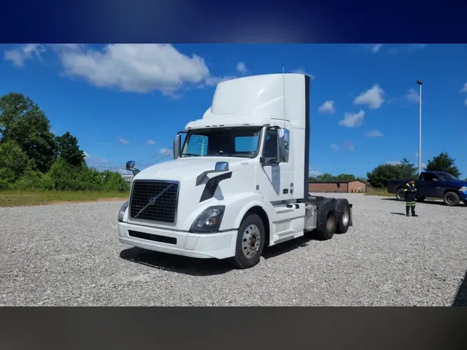 2018 Volvo VNL300