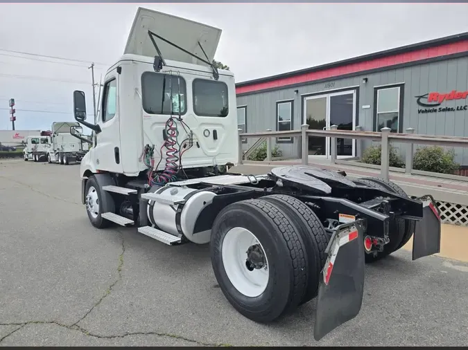 2020 FREIGHTLINER/MERCEDES NEW CASCADIA 1163e60bc582e731998a57c02aa567ff981