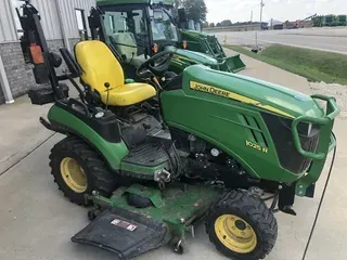 2014 John Deere 1025R
