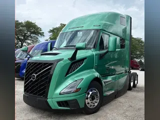 2026 VOLVO TRUCK VNL64TV04