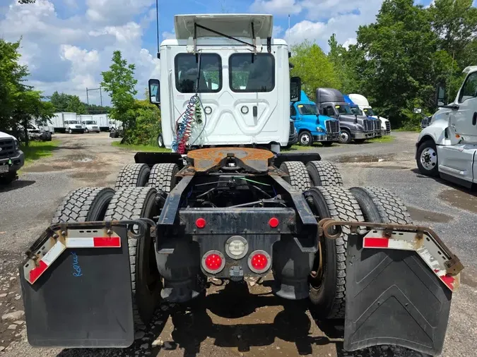 2019 FREIGHTLINER M2 112