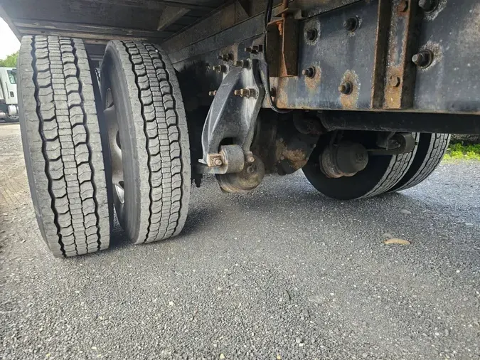 2019 FREIGHTLINER M2 106
