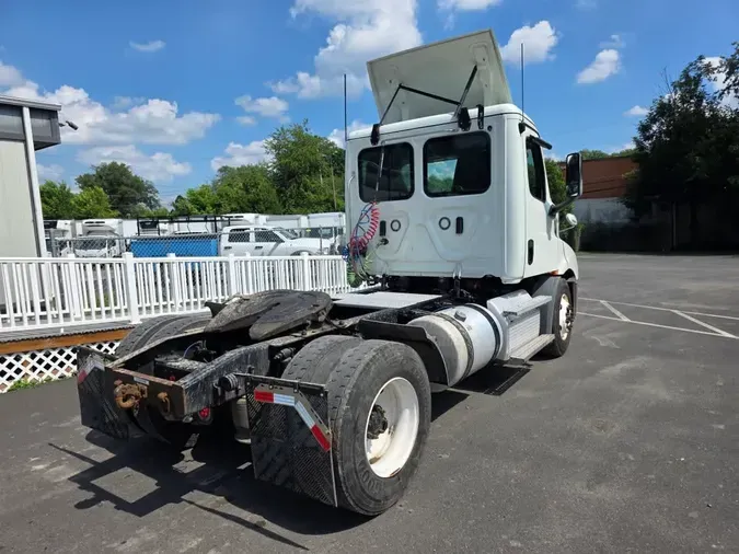 2020 FREIGHTLINER/MERCEDES NEW CASCADIA 1163e6b46844a5fcee622d72bf8981e68ef