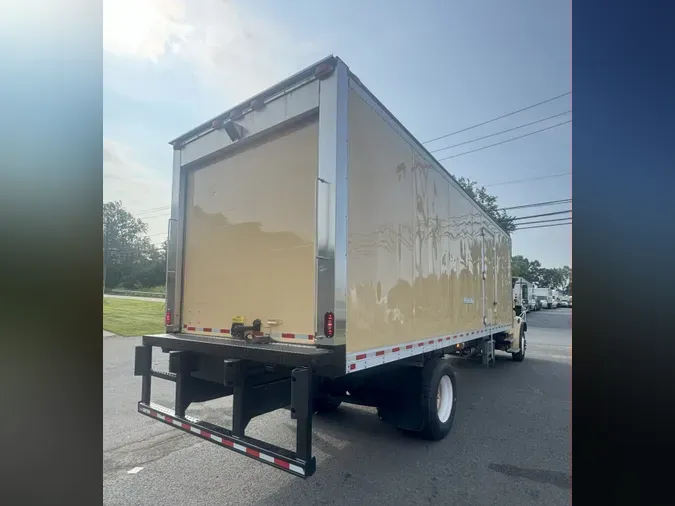 2019 FREIGHTLINER M2 106