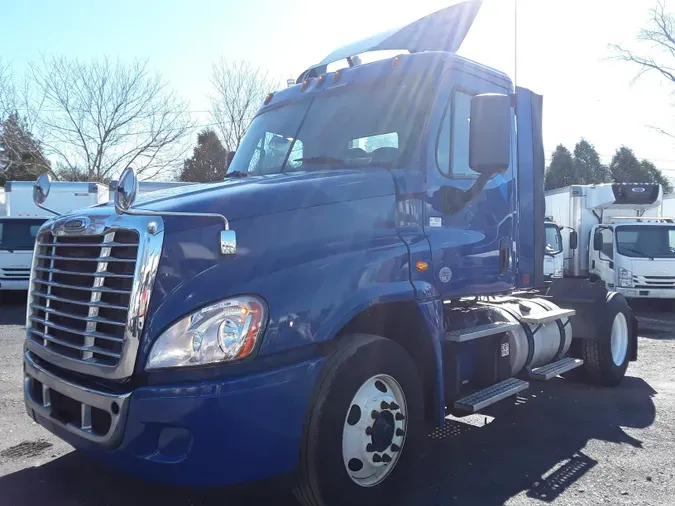 2017 FREIGHTLINER/MERCEDES CASCADIA 1253e6f51484af23a1e46b9f2ace63e2757