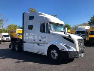 2019 VOLVO VNL64760