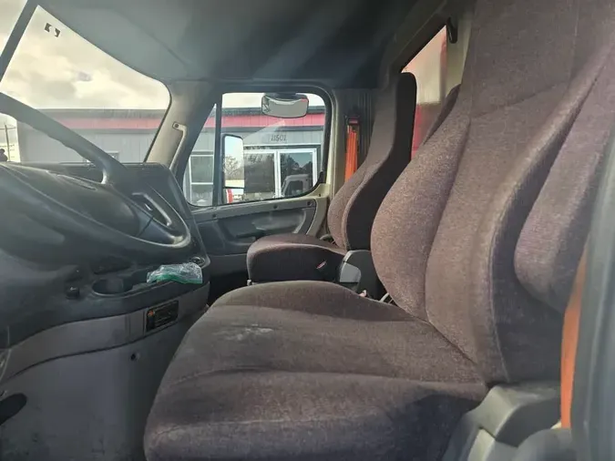 2018 FREIGHTLINER/MERCEDES CASCADIA 125