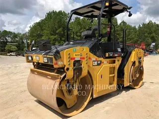 2019 Caterpillar CB7