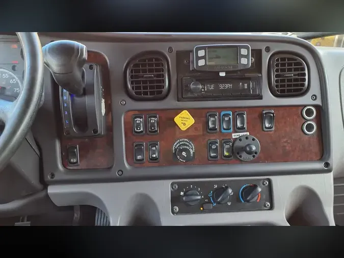2020 FREIGHTLINER/MERCEDES M2 1063e7d5dcd2811f0bc80e585f50e70de28