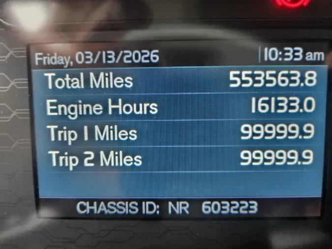 2022 VOLVO VNL64T860