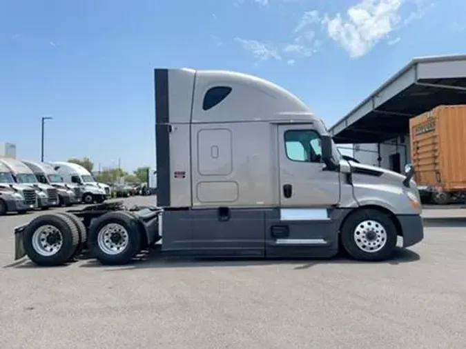 2023 Freightliner Cascadia