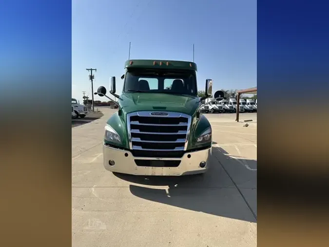 2019 FREIGHTLINER CASCADIA 126