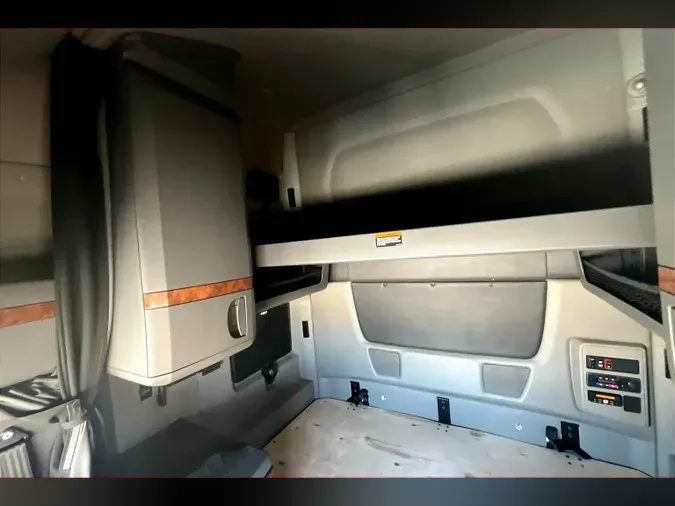 2021 INT LT625 6x4