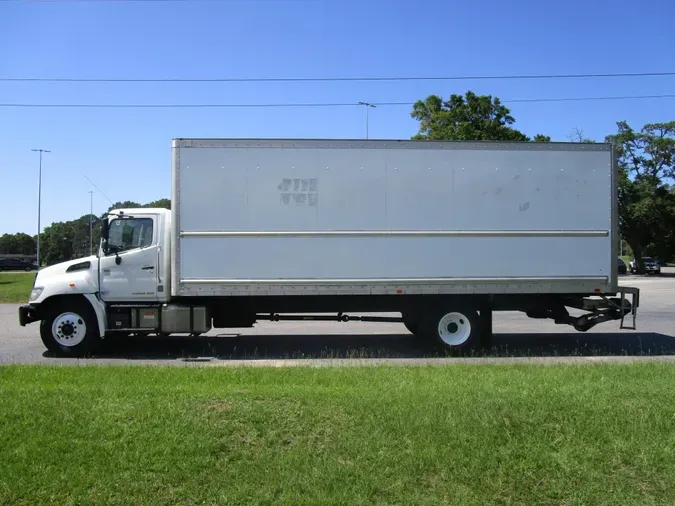 2020 Hino 268A