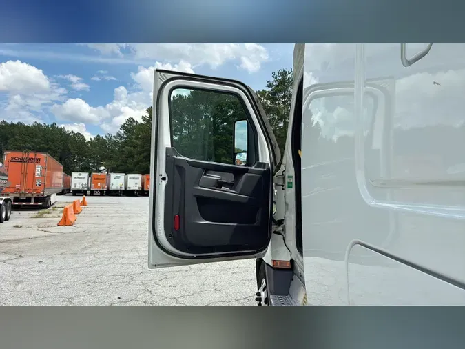 2023 Freightliner Cascadia 1263e8e42147a710b19550155653d3e54cf