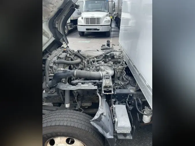 2018 ISUZU NPR HD