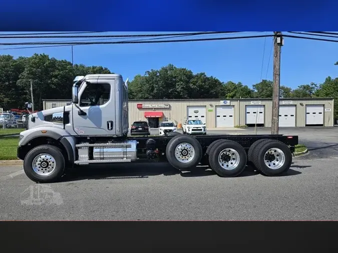 2025 WESTERN STAR 47X