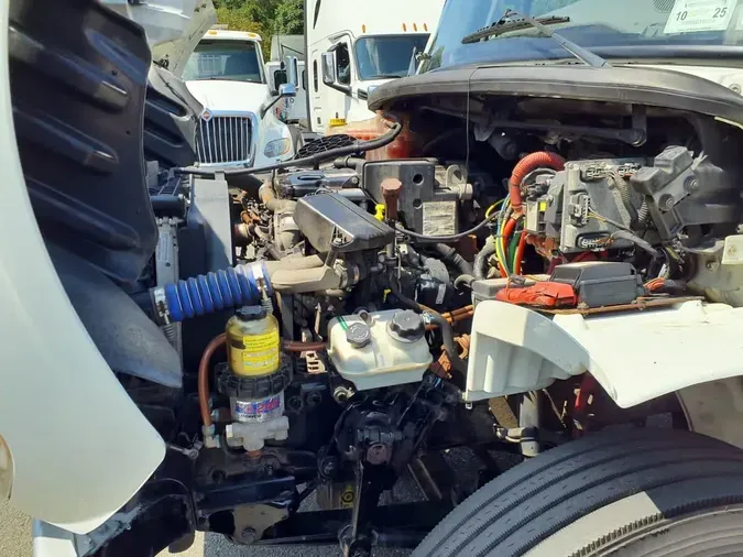 2020 FREIGHTLINER M2 106