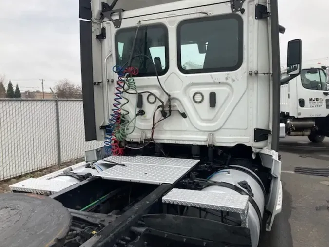 2020 FREIGHTLINER/MERCEDES NEW CASCADIA PX12664