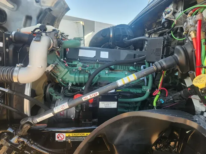 2021 VOLVO VNL64T8603e98a6070287c52947d41748afe79ccd