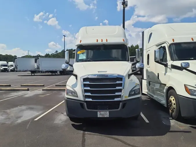 2019 FREIGHTLINER NEW CASCADIA PX12664
