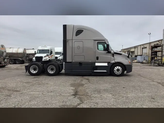 2023 Freightliner Cascadia