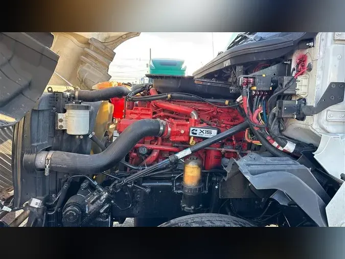 2020 INTERNATIONAL LT