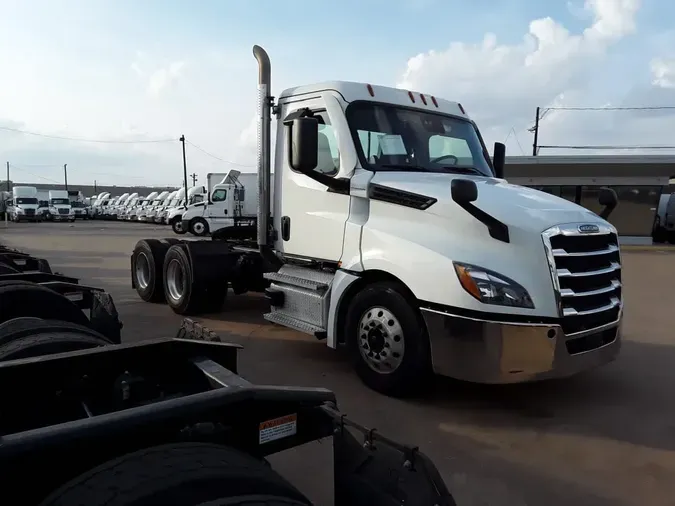 2021 FREIGHTLINER/MERCEDES NEW CASCADIA PX126643ea05a5cfbc0fa9a174a0c6b67ade805
