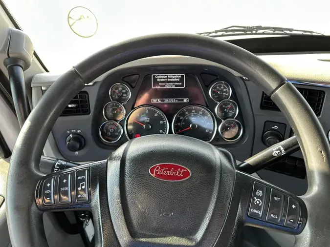 2020 Peterbilt 567