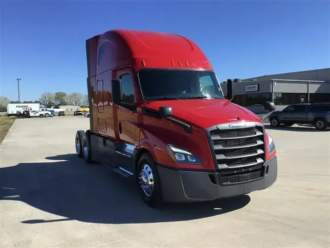 2020 FREIGHTLINER CASCADIA