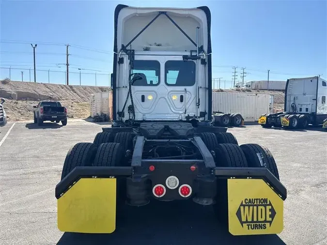 2021 FREIGHTLINER CA1263ea613af51abf7e660dc6fe9edbf5973