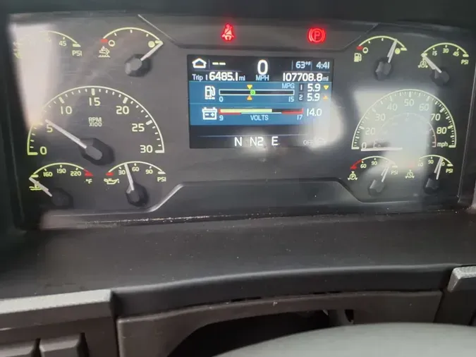 2019 VOLVO VNL42T 300