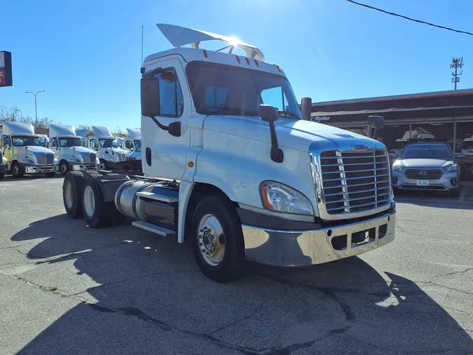 2018 FREIGHTLINER/MERCEDES CASCADIA 125