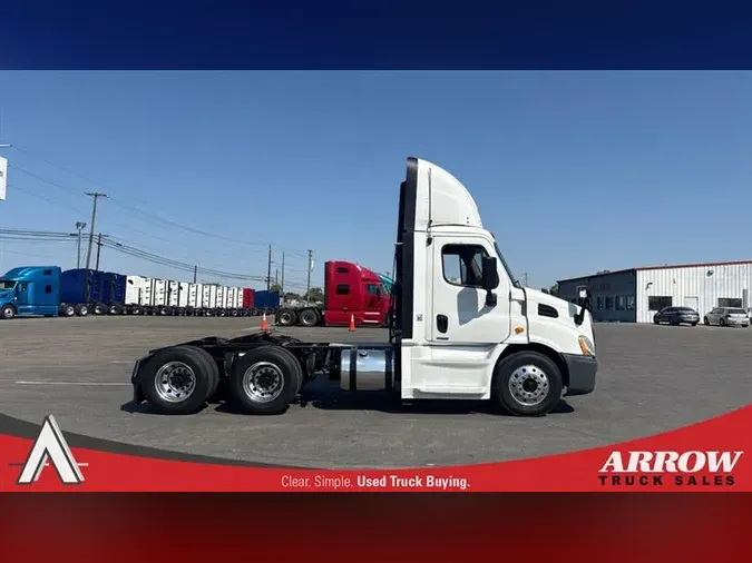 2016 FREIGHTLINER CASCADIA