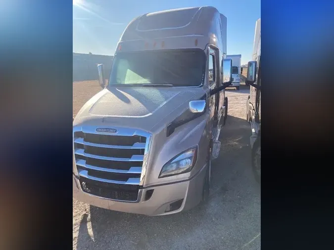 2020 Freightliner Cascadia