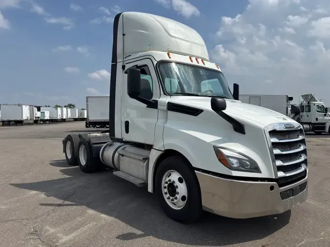 2020 FREIGHTLINER/MERCEDES NEW CASCADIA PX126643eb4252188bc2f8d660936e4c70f57af