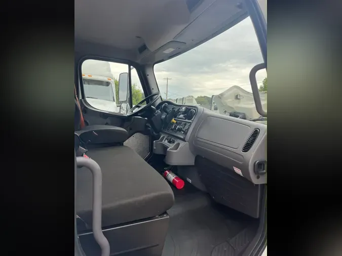 2022 FREIGHTLINER/MERCEDES M2 1063eb453e7bae5ec6ab54faac79370937d