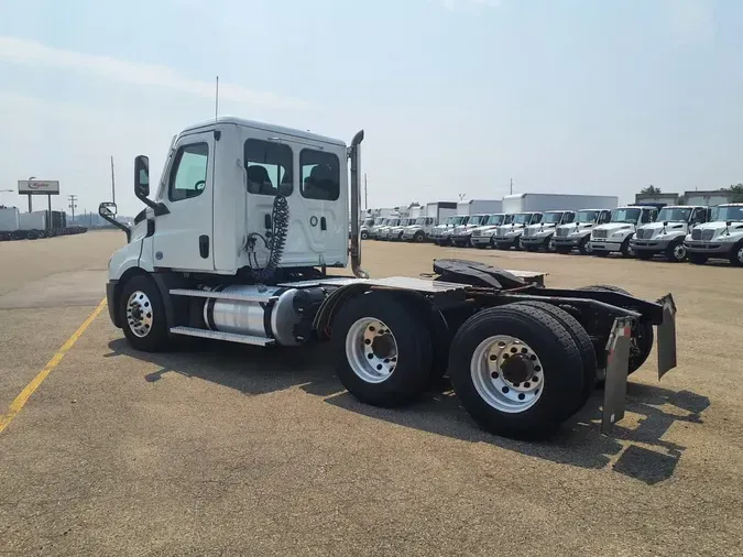 2020 FREIGHTLINER CASCADIA PX11664ST