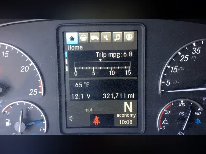 2021 Freightliner Cascadia 126