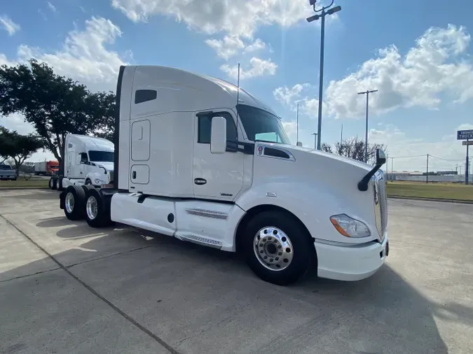 2021 Kenworth T680