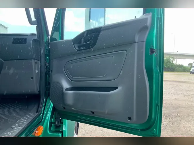 2021 INT LT625 6x4