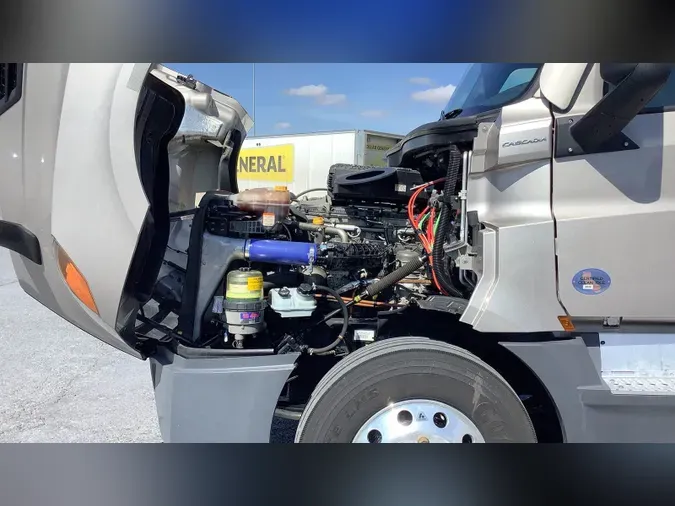 2024 Freightliner Cascadia 126