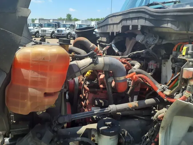 2019 NAVISTAR INTERNATIONAL 4300